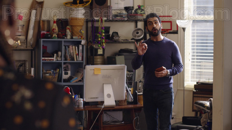 Kumail Nanjiani Using Apple iMac Computer The Lovebirds (2022) Netflix Movie