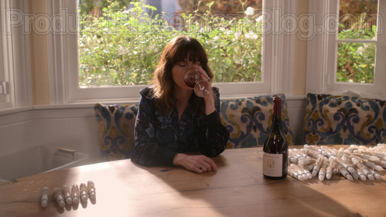 Lavender Oak Wine Enjoyed by Linda Cardellini as Judy Hale in Dead to Me TV Show S02E07 (1)
