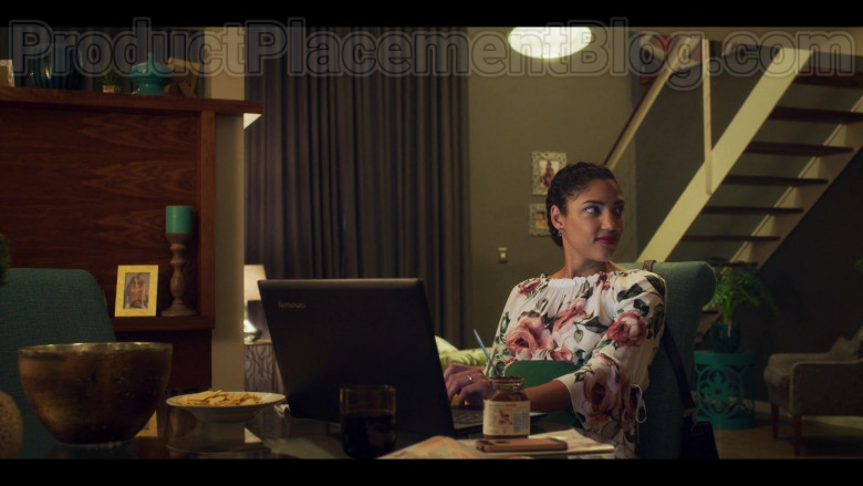 Lenovo Laptop Used by Actress in Blood & Water S01E04 Netflix TV Show (3)