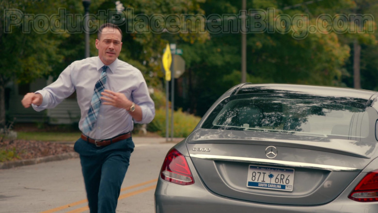Mercedes-Benz C300 Car Used by TV Show Cast Member in Sweet Magnolias S01E09 (2)