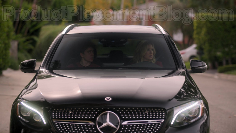 Mercedes-Benz GLC 43 AMG Black SUV Driven by Christina Applegate in Dead to Me S02E08 (1)
