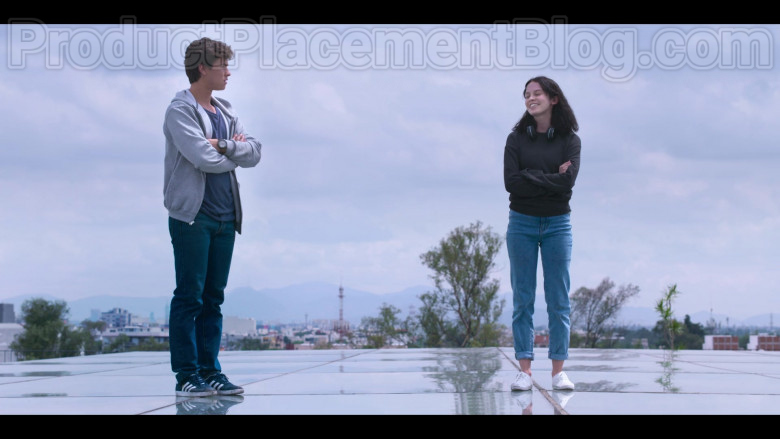 Michael Ronda Wearing Adidas Shoes in Control Z S01E01 Mexican TV Show by Netflix