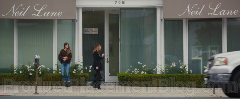 Neil Lane Jewellery Store in The High Note (2020)