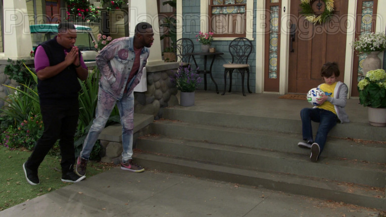 Nike Men's Low Classic Brown Shoes of Sheaun McKinney as Malcolm Butler in The Neighborhood (1)