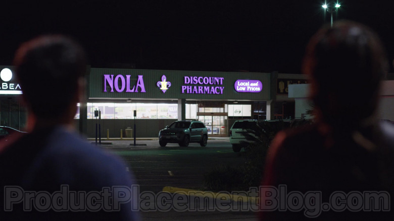 Nola Discount Pharmacy in The Lovebirds Movie (1)
