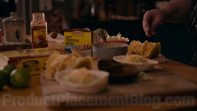 Old El Paso Tex-Mex-Style Foods in Sweet Magnolias S01E08 TV Show by Netflix