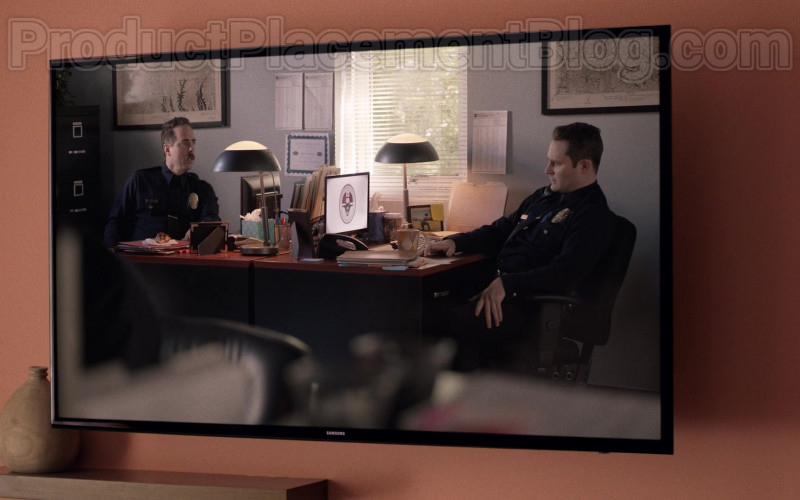 Samsung TV in Insecure S04E07 Lowkey Trippin' (2020)
