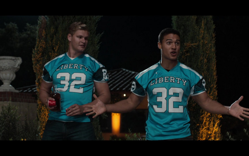 Actors Wearing Champion Baseball Jerseys in 13 Reasons Why S04E05 House Party (1)