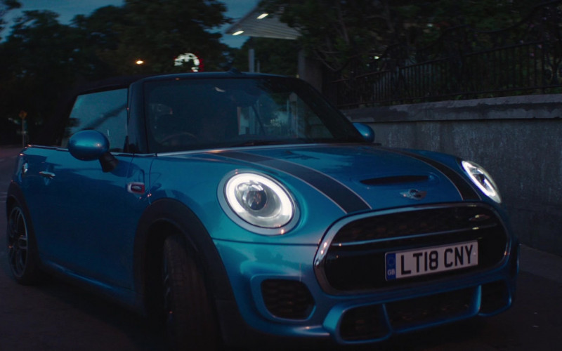 Mini Cooper Convertible Car in Four Kids and It (2020)
