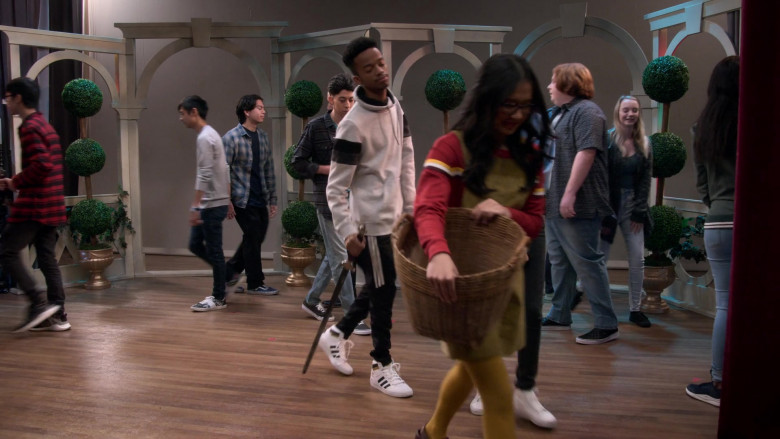 Adidas High Top Shoes Worn by Coy Stewart in Mr. Iglesias S02E06 (2)