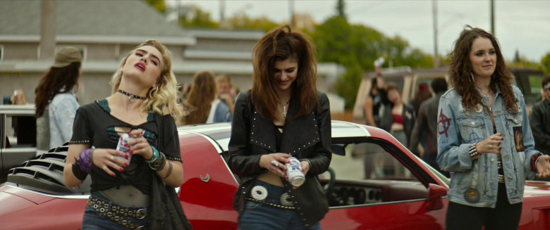 Alexandra Daddario Drinks Pabst Blue Ribbon Beer in We Summon the Darkness Movie. (1)