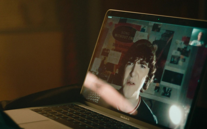 Apple MacBook Air Laptop in Alex Rider S01E01 (2020)