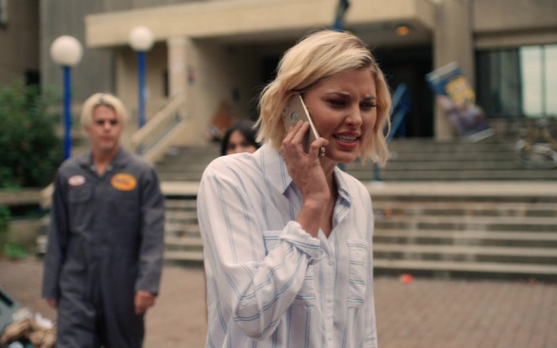 Apple iPhone Smartphone of Sarah Grey in The Order S02E04 "Fear Itself, Part 2" (2020)
