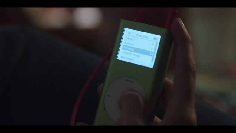 Apple iPod Mini Green Portable Music Player in Love Life S01E05 Luke Ducharme (2020)