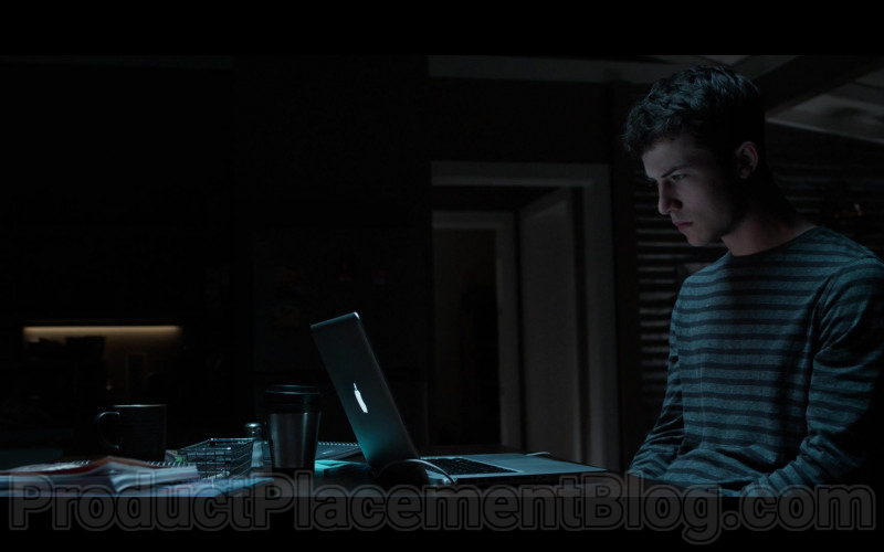Dylan Minnette as Clay Jensen Using Apple MacBook Laptop in 13 Reasons Why S04E02 TV Show (1)