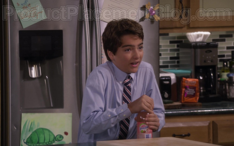 Elias Harger as Max Enjoying Snapple Drink in Fuller House S05E11 Netflix TV Show (1)