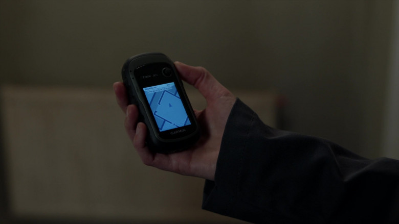 Garmin Handheld GPS Navigator in Blindspot S05E06 Fire & Brimstone (2020)