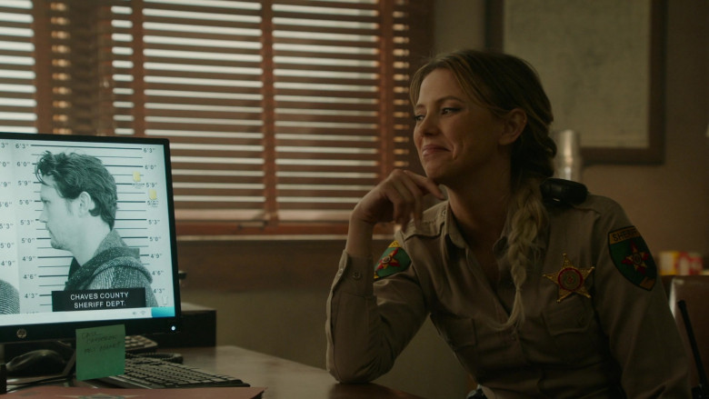 HP Monitor in Roswell, New Mexico S02E13 (2)