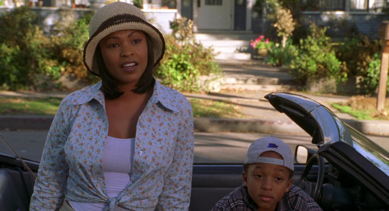 Jascha Washington Wears Starter Cap in Big Momma’s House (2000)