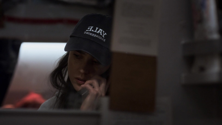 Jennifer Connelly as Melanie Cavill Wearing Yale School of Engineering Cap in Snowpiercer S01E04 TV Show