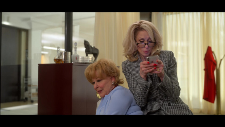 Judith Light as Dede Standish Using Apple iPhone Smartphone in The Politician Season 2 Episode 2 TV Show