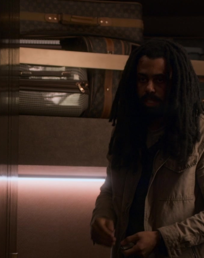 Louis Vuitton Luggage and Bags in Snowpiercer S01E04 TV Show (2)