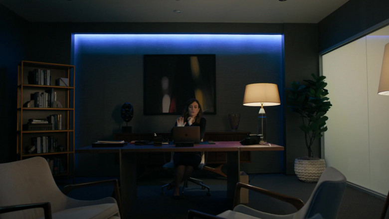 Maggie Siff as Wendy Rhoades Using Apple MacBook Laptop in Billions S05E06 TV Series