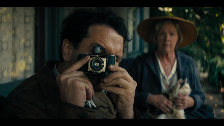 Matthew Rhys Holds Kodak Photography Camera in Perry Mason S01E02