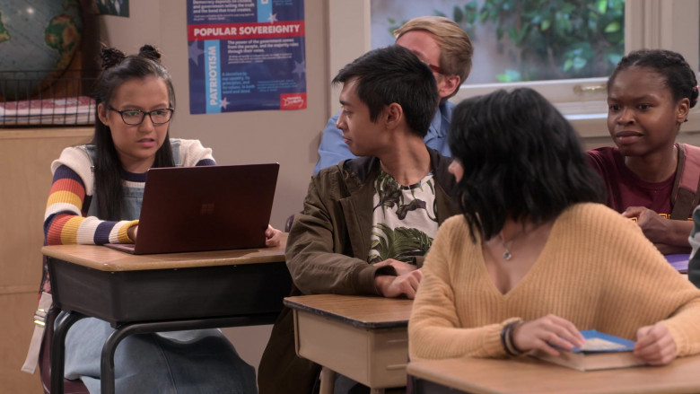 Microsoft Surface Laptop of Gloria Aung as Grace Lee in Mr. Iglesias S02E01 (2)