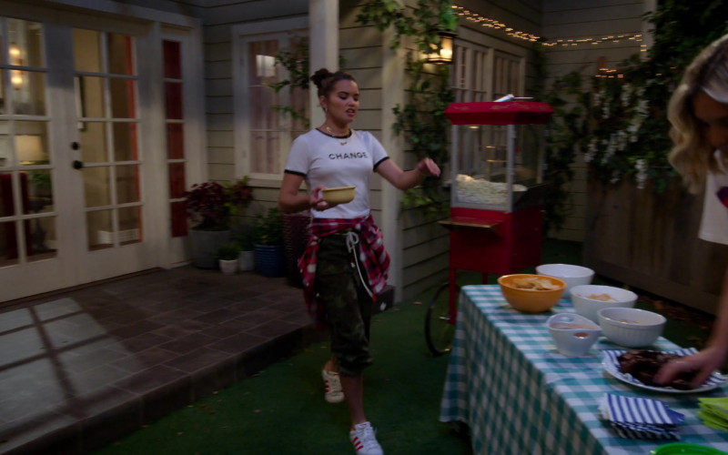 Paris Berelc Wears White Tee, Camo Pants Outfit and Adidas Sneakers in Alexa & Katie S04E08 TV Show (1)