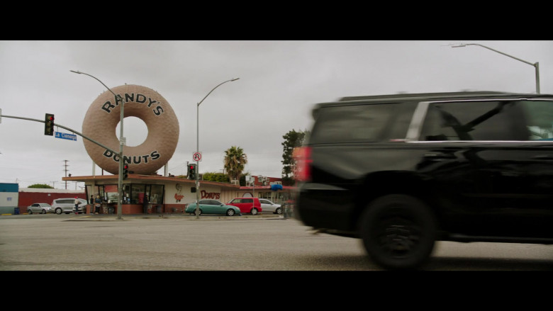 Randy’s Donuts Donut Shop Seen in 2 Minutes of Fame (2020) Movie