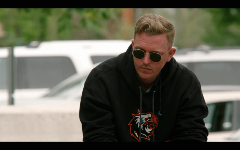 Ray-Ban Round Sunglasses For Men in Yellowstone S03E01