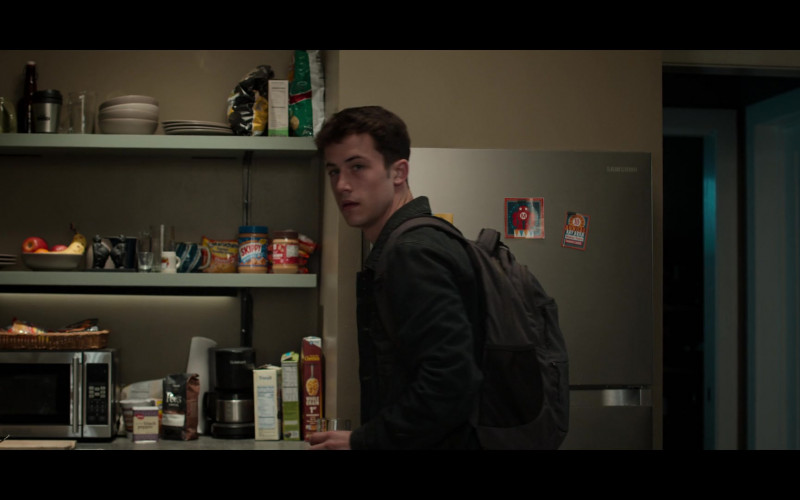 Skippy Peanut Butter, Peet’s Coffee and Cheerios Cereal in 13 Reasons Why S04E02 College Tour (2020)