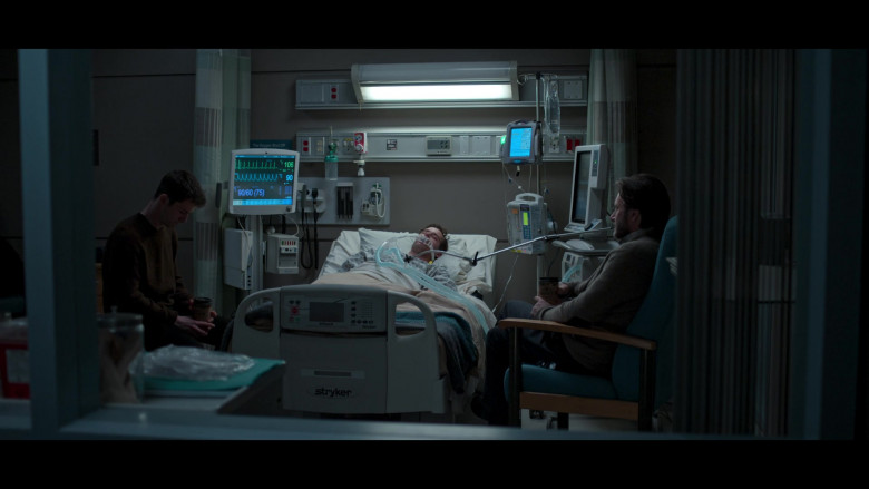 Stryker Medical Bed in 13 Reasons Why S04E10 TV Show by Netflix (2)