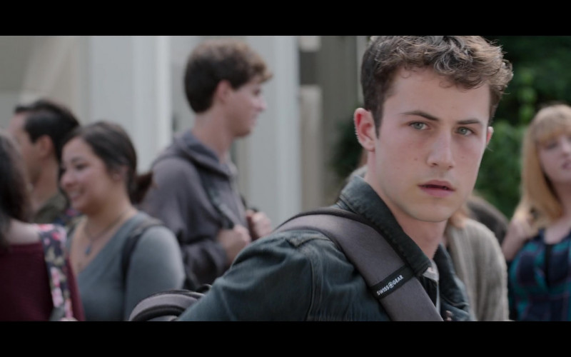 SwissGear Backpack of Dylan Minnette as Clay Jensen in 13 Reasons Why S04E02 College Tour (2)