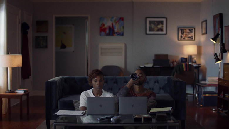 TV Show Characters Using Apple MacBook Laptop Computers in Insecure S04E09 TV Series (1)