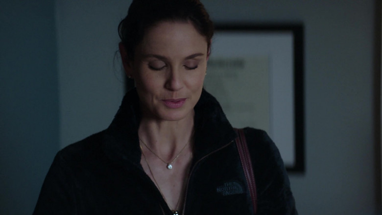 The North Face Women's Furry Full Zip Jacket Worn by Sarah Wayne Callies in Council of Dads S01E07 (2)