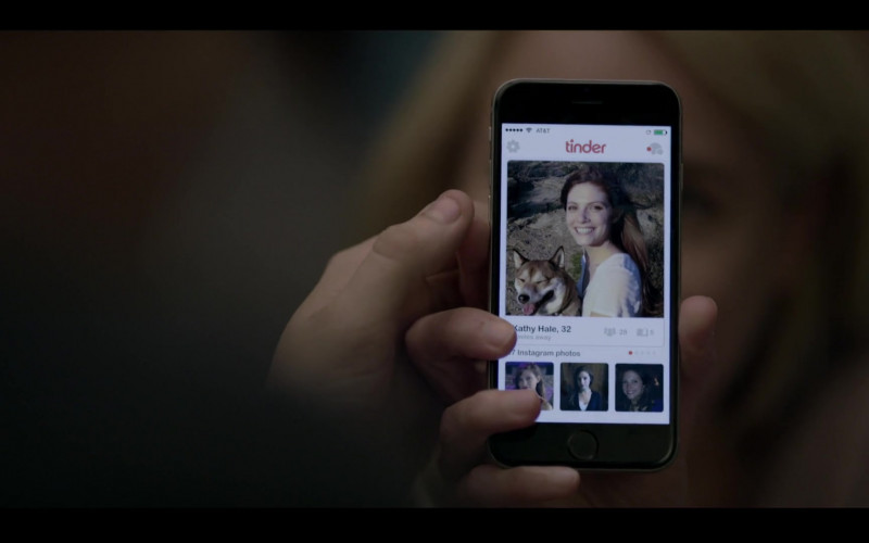 Tinder Geosocial Networking and Online Dating Application in Condor S02E01 Exile Is a Dream (2020)