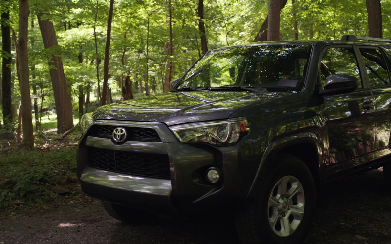 Toyota 4Runner Car in Hightown S01E07 "Everybody's Got a Cousin in Miami" (2020)