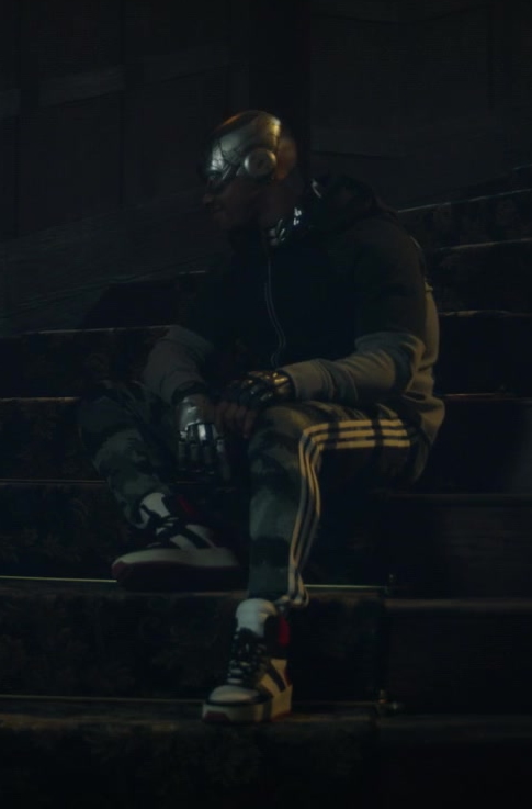 Actor Joivan Wade as Cyborg Wears Adidas Camo Trousers Outfit in Doom Patrol TV Show