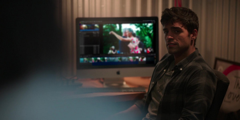 Apple iMac Computer Used by Sean Teale as Ethan in Little Voice S01E01 (2)
