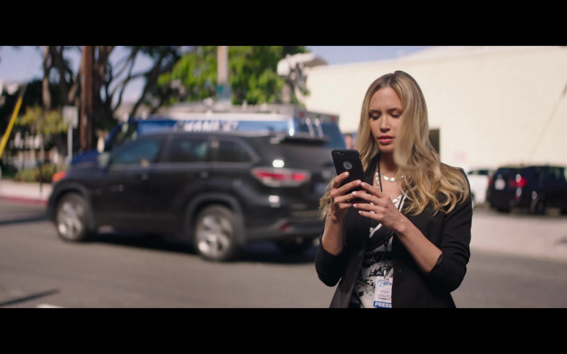 Aqueela Zoll Using Apple iPhone in The Fk-It List Film (1)
