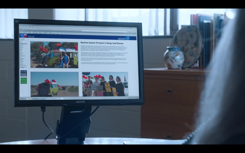 Asus Monitor in Stateless S01E04