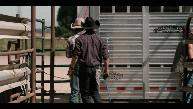 Bloomer Trailers in Yellowstone S03E04 (1)