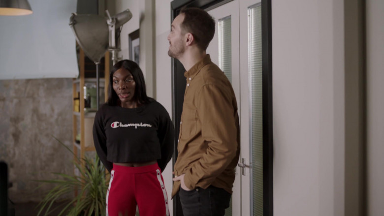 British Actress Michaela Coel Wears Champion Women's Cropped Black Sweatshirt Outfit in I May Destroy You Season 1 TV Show (4)