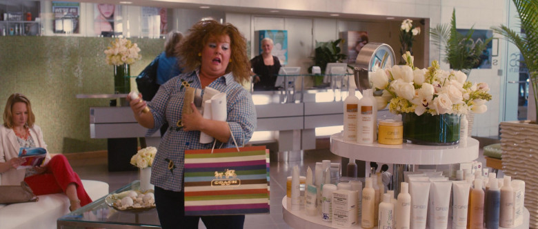 Coach New York Paper Bag Held by Melissa McCarthy as Diana in Identity Thief (2)