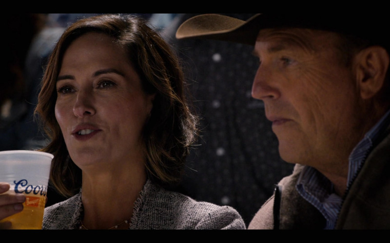 Coors Banquet Beer Enjoyed by Wendy Moniz as Governor Lynelle Perry in Yellowstone S03E03 TV Series