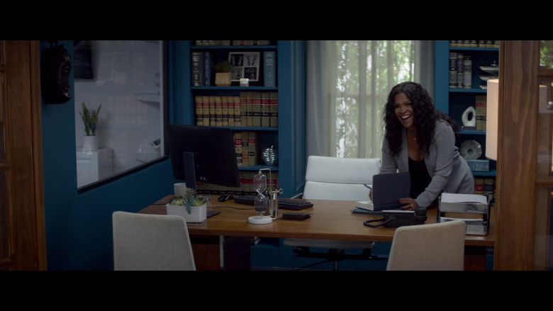 Dell All-In-One Computer Used by Nia Long in Fatal Affair (1)