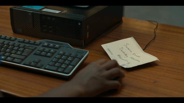 Dell Keyboard in Hanna S02E07 Tacitus (2020)