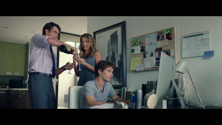 Eli Brown Using Apple iMac Computer in The Fk-It List 2020 Movie (1)